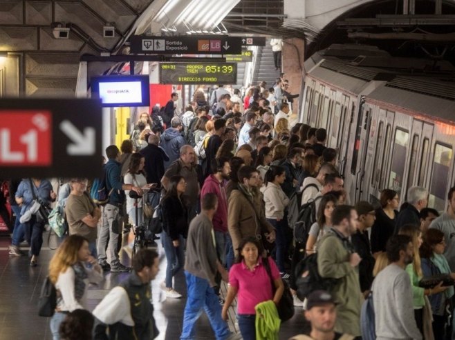 Метро (фото: EPA/MARTA PEREZ) Метро (фото: EPA/MARTA PEREZ) -