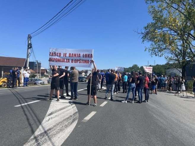Протест у Рамићима Протест у Рамићима - Фото: РТРС