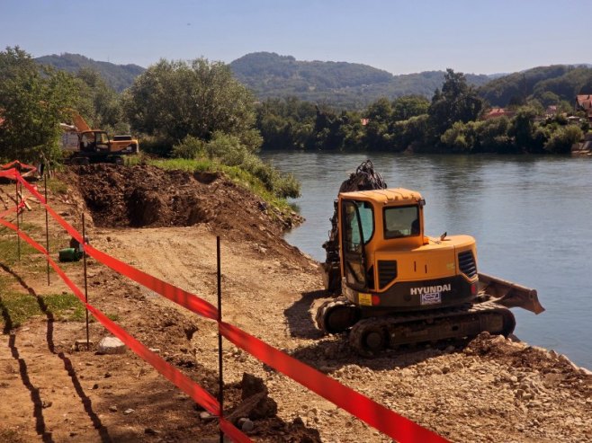 Почела изградња обалоутврде на Дрини вриједна 4,3 милиона КМ Почела изградња обалоутврде на Дрини вриједна 4,3 милиона КМ