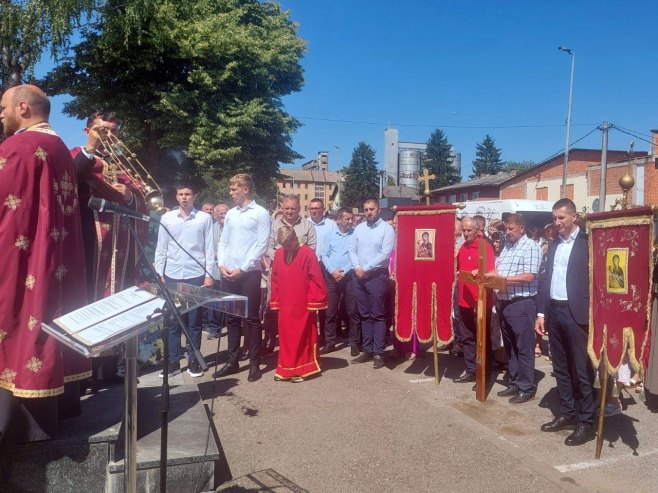 Служење помена погинулим борцима ВРС у Новој Тополи Служење помена погинулим борцима ВРС у Новој Тополи - Фото: РТРС