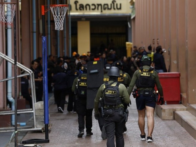 Полиција на Тајланду (Фото: EPA/RUNGROJ YONGRIT) Полиција на Тајланду (Фото: EPA/RUNGROJ YONGRIT) -