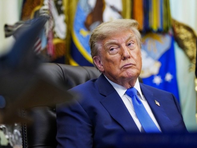 Трампов бијег из Турске, до авиона стигао у контејнеру са храном Трампов бијег из Турске, до авиона стигао у контејнеру са храном