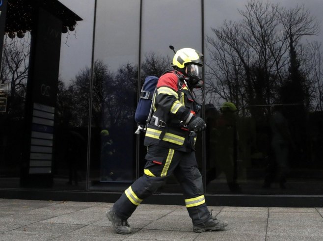 Ватрогасац (фото: EPA/ANTONIO BAT - илустрација) Ватрогасац (фото: EPA/ANTONIO BAT - илустрација) -