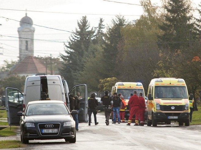 Полиција Мађарске (фото: EPA/CSABA KRIZSAN HUNGARY OUT, илустрација) Полиција Мађарске (фото: EPA/CSABA KRIZSAN HUNGARY OUT, илустрација) -