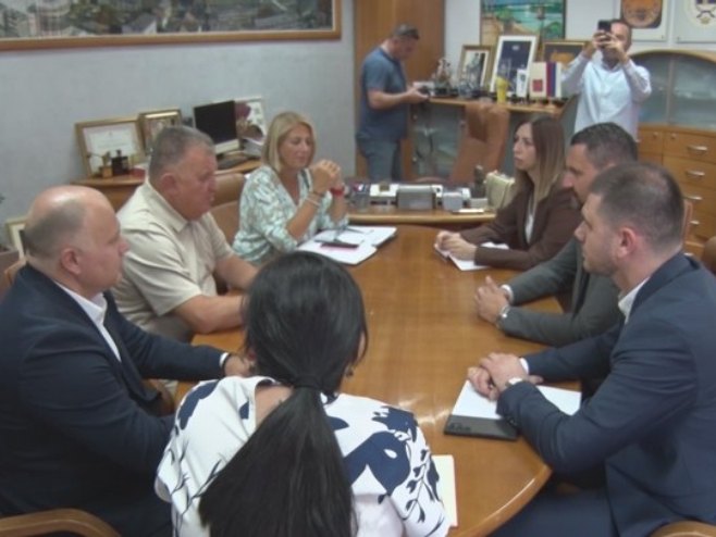 Састанак Клокића и Аџића Састанак Клокића и Аџића - Фото: РТРС