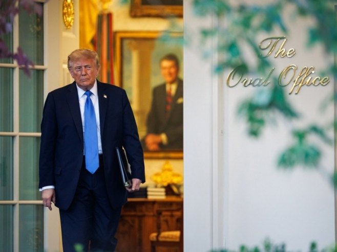 Трамп: Ударили смо Иран веома снажно, спремни смо за још напада кад год пожелимо Трамп: Ударили смо Иран веома снажно, спремни смо за још напада кад год пожелимо