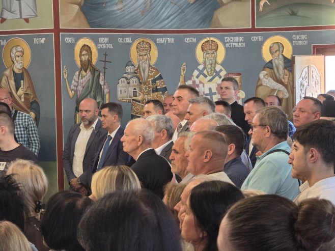 У Доњем Брезику освештање Храма Христа Спаситеља, присуствује Минић У Доњем Брезику освештање Храма Христа Спаситеља, присуствује Минић - Фото: РТРС