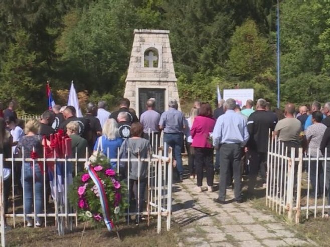 Помен на Папратној њиви код Фоче Помен на Папратној њиви код Фоче - Фото: РТРС