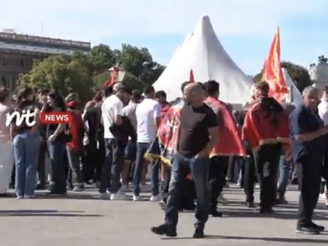 Окупљање Беч (Фото: скриншот/nitnews.at) Окупљање Беч (Фото: скриншот/nitnews.at) -