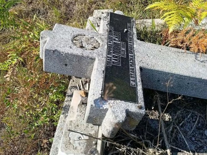 Порушени споменици Порушени споменици - Фото: Уступљена фотографија