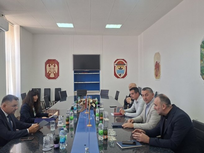 Министар Бубић у Љубињу Министар Бубић у Љубињу - Фото: РТРС
