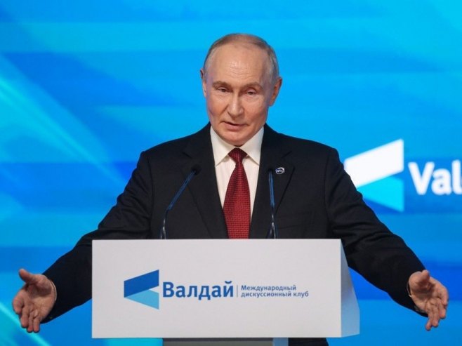 Владимир Путин (фото: EPA/MAXIM SHIPENKOV) Владимир Путин (фото: EPA/MAXIM SHIPENKOV) -