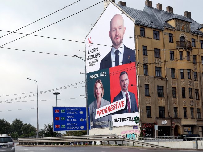 Припреме за парламентарне изборе у Летонији (Фото: EPA/TOMS KALNINS) Припреме за парламентарне изборе у Летонији (Фото: EPA/TOMS KALNINS) -