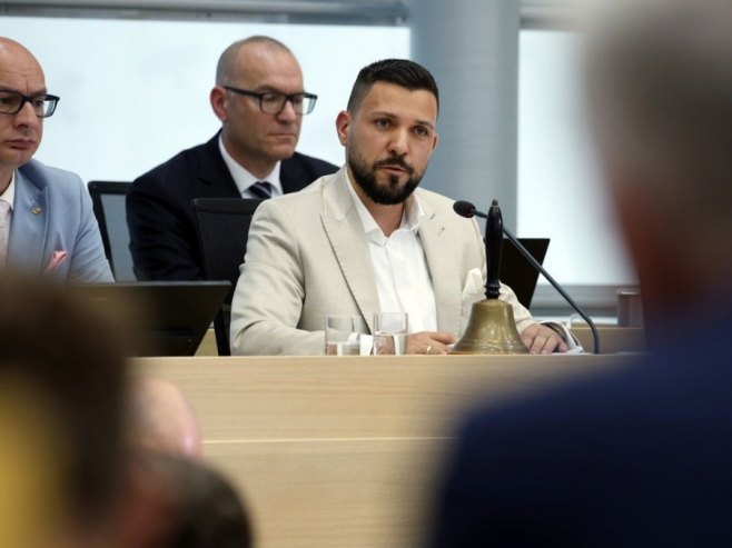 Посланик АфД-а нови предсједник парламента у Саксонији-Анхалт Посланик АфД-а нови предсједник парламента у Саксонији-Анхалт