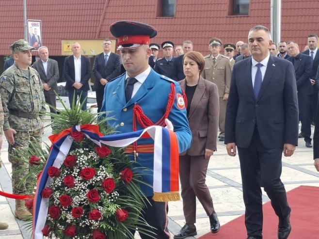 Парастос у Мркоњић Граду Парастос у Мркоњић Граду - Фото: РТРС