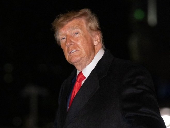 Трамп разматра преименовање Aтлантског океана у "Tрампов океан" Трамп разматра преименовање Aтлантског океана у "Tрампов океан"