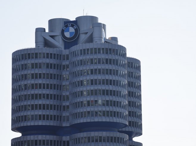 BMW радницима нуди и више од 650.000 евра да оду BMW радницима нуди и више од 650.000 евра да оду