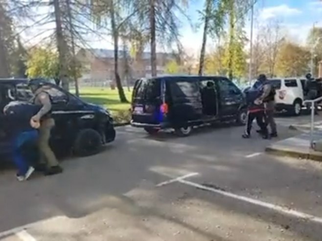 Лица лишена слободе у акцији "Терминал" предата тужилаштву Лица лишена слободе у акцији "Терминал" предата тужилаштву - Фото: РТРС