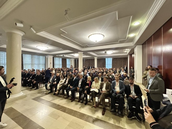 Конференција Конференција - Фото: РТРС
