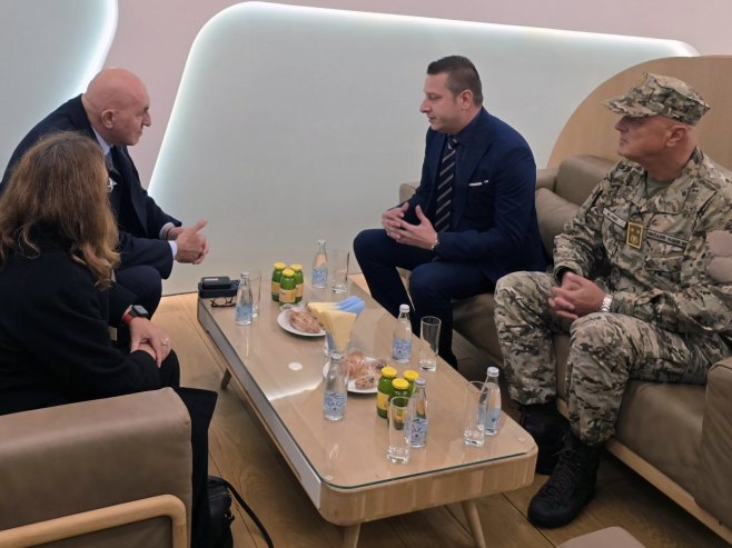Гогановић са Крозетом Гогановић са Крозетом - Фото: СРНА