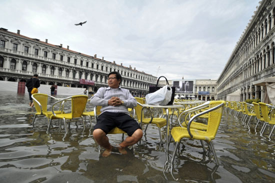 Поплаве у Венецији -поглед на Трг Светог Марка