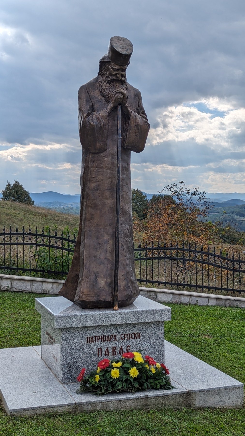 Spomenik patrijarhu Pavlu (Foto: RTRS)