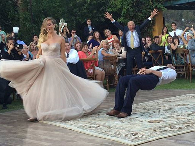 Свадбени плес Џастина Вилмана и Џилијан Сипкинс (Фото: Instagram) - 