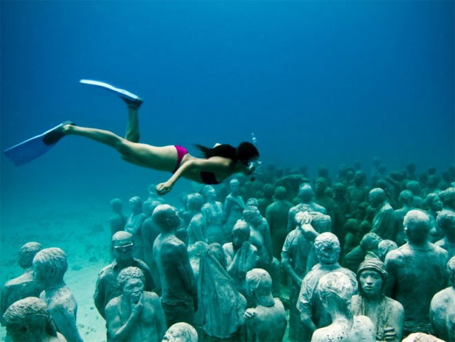 Музеј под водом (Фото: underwatersculpture.com) - 