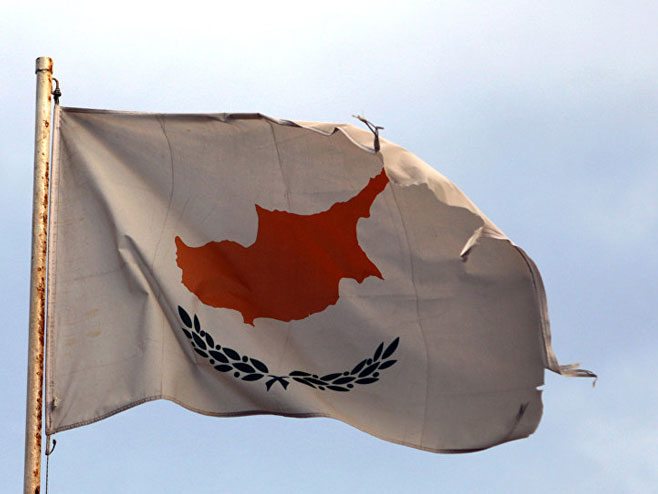 Застава Кипра - Фото: AFP