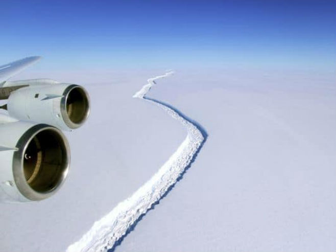 Пукотина на Антарктику (Фото: John Sonntag, AP) - 