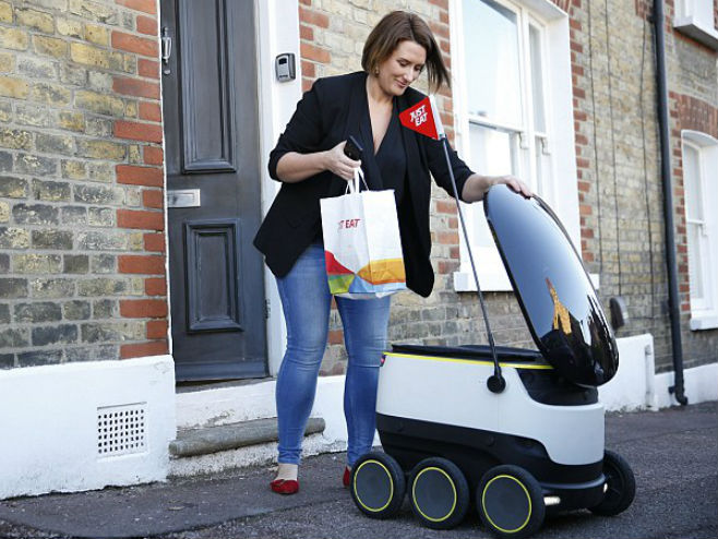Роботи испоручују храну у Вашингтону - Фото: Getty Images