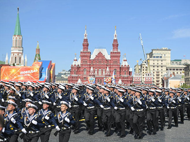 Војна парада у Москви (фото:Sputnik / Евгений Биятов) - 