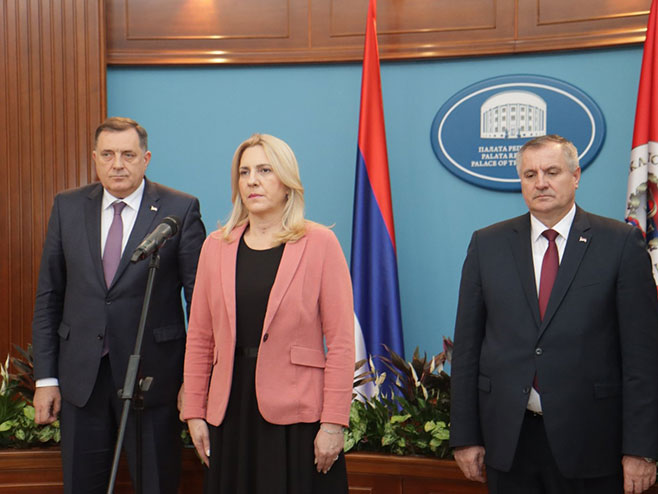 Dodik, Cvijanovićeva, Višković (Foto: RTRS)