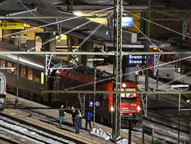 Воз заустављен на аустријској граници (фото:tagesschau.de) - 