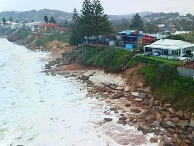 Klizište u Australiji (foto:TERRIGAL FIRE STATION/ANTHONY PARRY) 