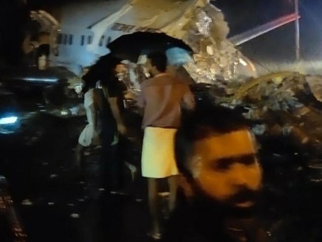 Индија - срушио се авион - Фото: Тwitter