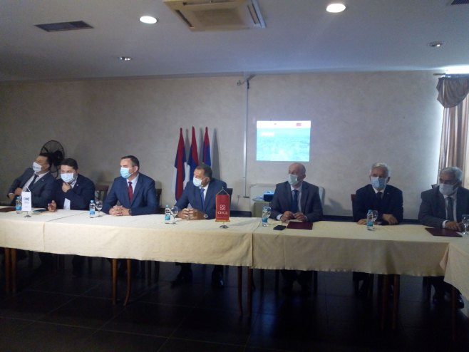 Потписан коалициони споразум седам странака у Приједору - Фото: СРНА