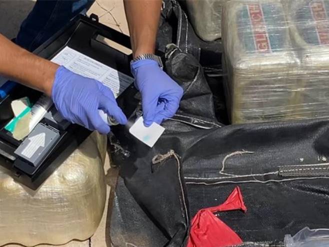 Запљена кокаина (фото: Guardia Civil) - 