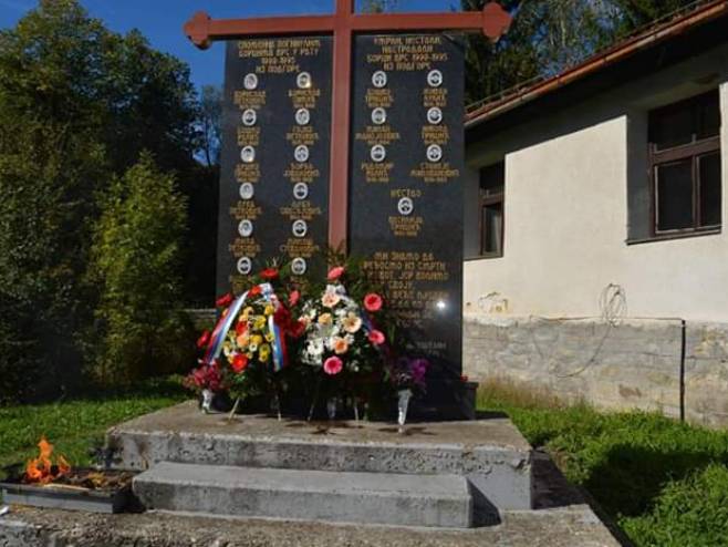 У Подгори код Лопара служен парастос погинулим борцима (Фото: semberija.info) - 