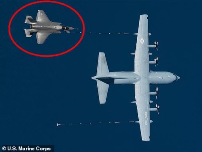 Судар бомбардера Ф-35Б сударио се са танкером - Фото: илустрација