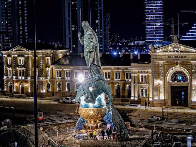 Споменик Стефану Немањи (Фото: instagram.com/buducnostsrbijeav) - 