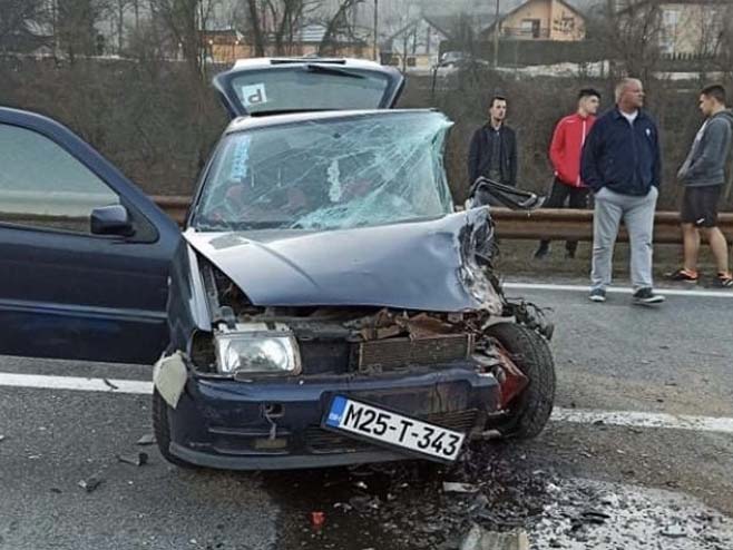 Зеница, саобраћајна несрећа (фото:D. PAŠALIĆ) - 