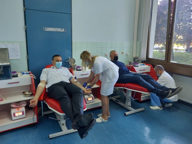 Акција добровољног даривања крви радника Градске управе Приједор - Фото: РТРС