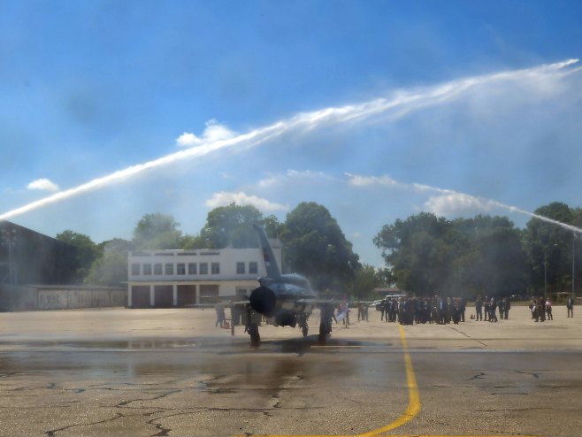 Svečani ispraćaj legendarnog lovca MiG-21 (foto: mod.gov.rs) 