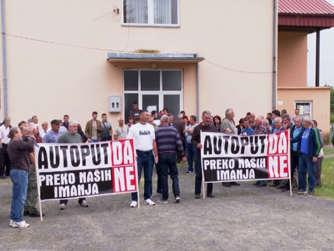 Протест грађана у Бистрици - Фото: РТРС