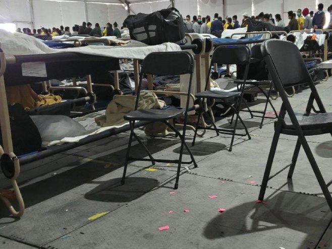 Мигрантски камп у Тексасу (фото: BBC / Microsoft teams) - 