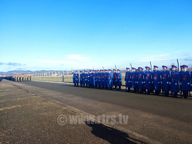 Pripreme za svečani defile za Dan Republike (Foto: RTRS)