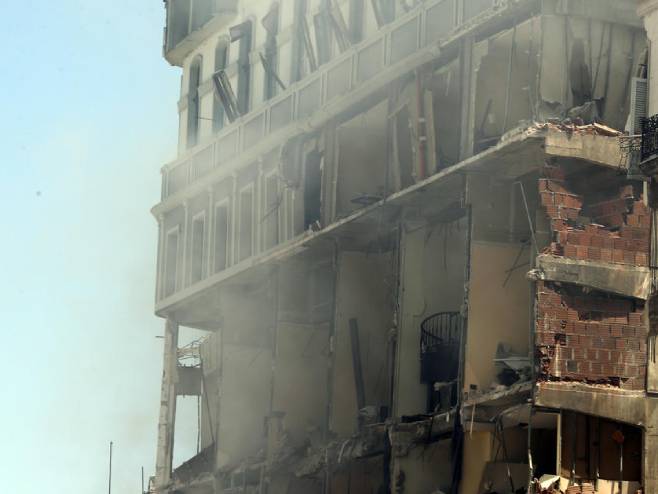 Eksplozija u Havani (Foto: EPA-EFE/Ernesto Mastrascusa) 