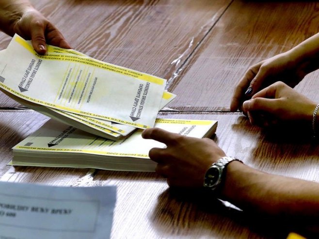 Бројање гласова (Фото: EPA-EFE/FEHIM DEMIR) Бројање гласова (Фото: EPA-EFE/FEHIM DEMIR) -