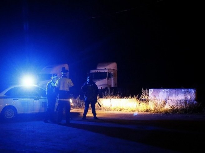 Полиција на мјесту пада авиона (Фото: EPA-EFE/ANATOLY MALTSEV) - 